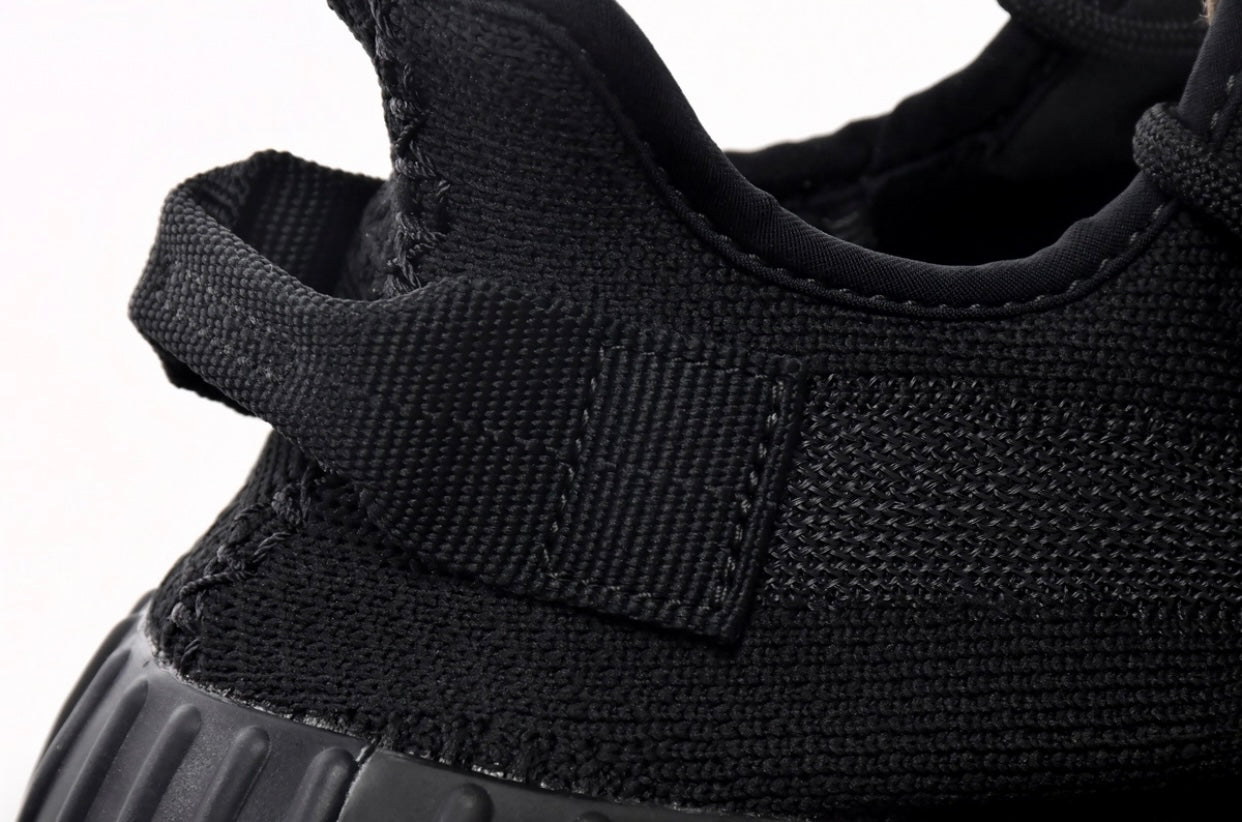 YZY Boost 350 V2 Onyx